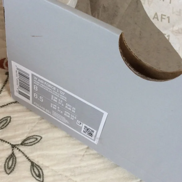 Nike Air Force 1 shoes - Picture 5 of 8